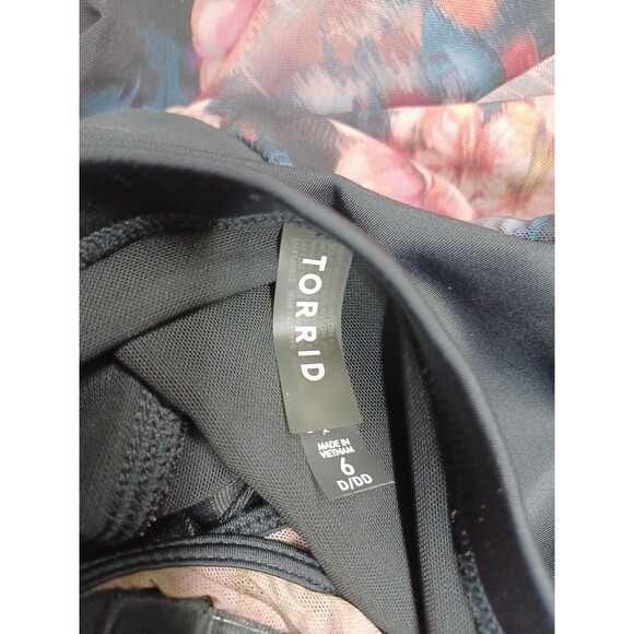 Torrid Swimsuit Swim Dress Peplum Underwire Floral Mesh Plus 6D/DD - Picture 7 of 8